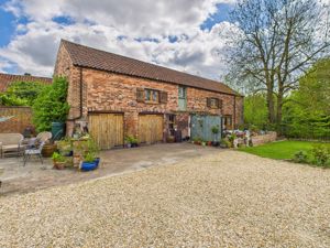 Approach & Patio- click for photo gallery